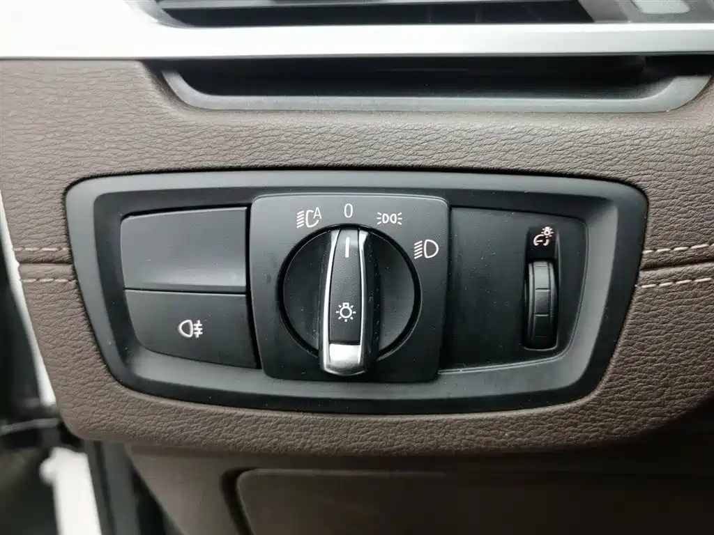 BMW X2 2021 sDrive25i Leading M Off-Road Package фото 21