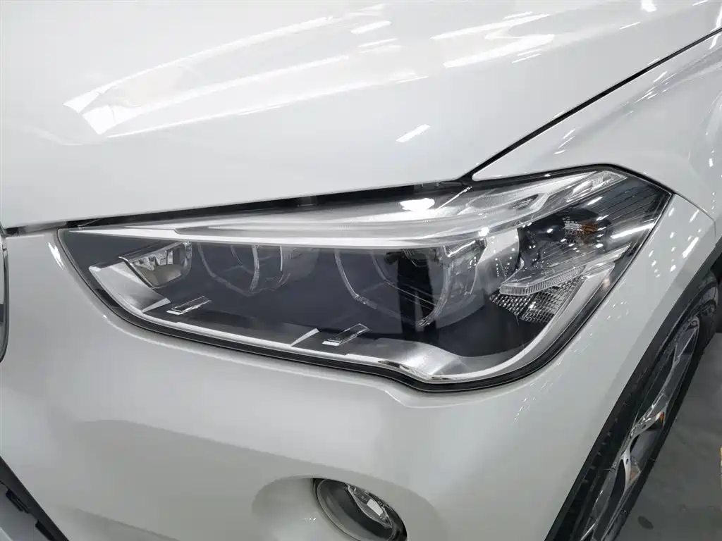 BMW X1 2019 sDrive18Li Premium Model фото 7