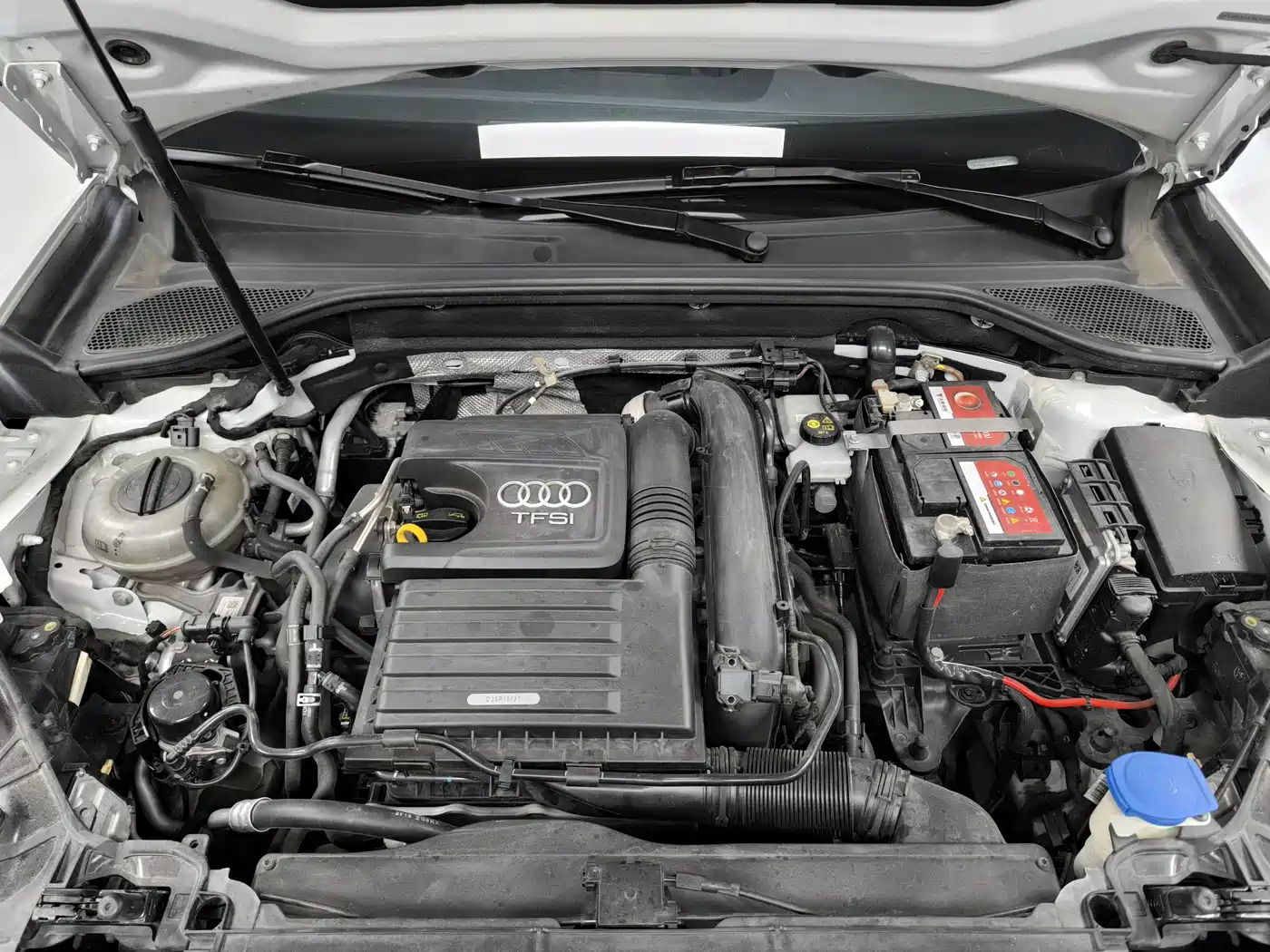 Audi Q2L 2018 35 TFSI Launch Exclusive Edition China VI фото 12