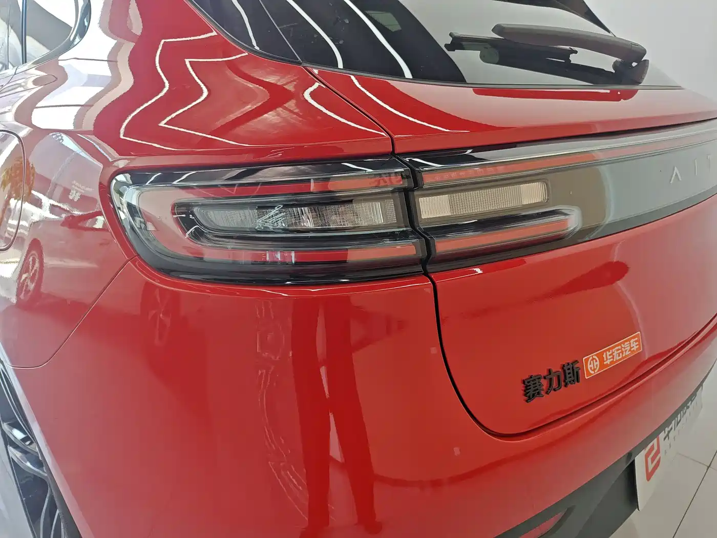AITO Wenjie AITO M5 2024 Extended Range Max RWD Advanced Smart Driving Edition фото 26