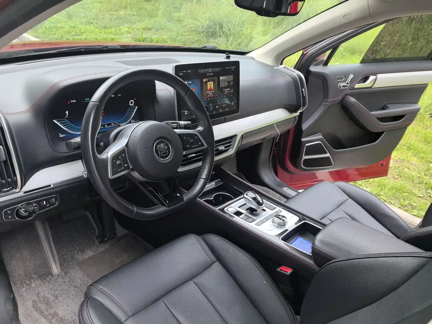 BYD Tang New Energy 2018 DM 2.0T AWD Smart Connection Enjoy Edition 7-Seater China V фото 5