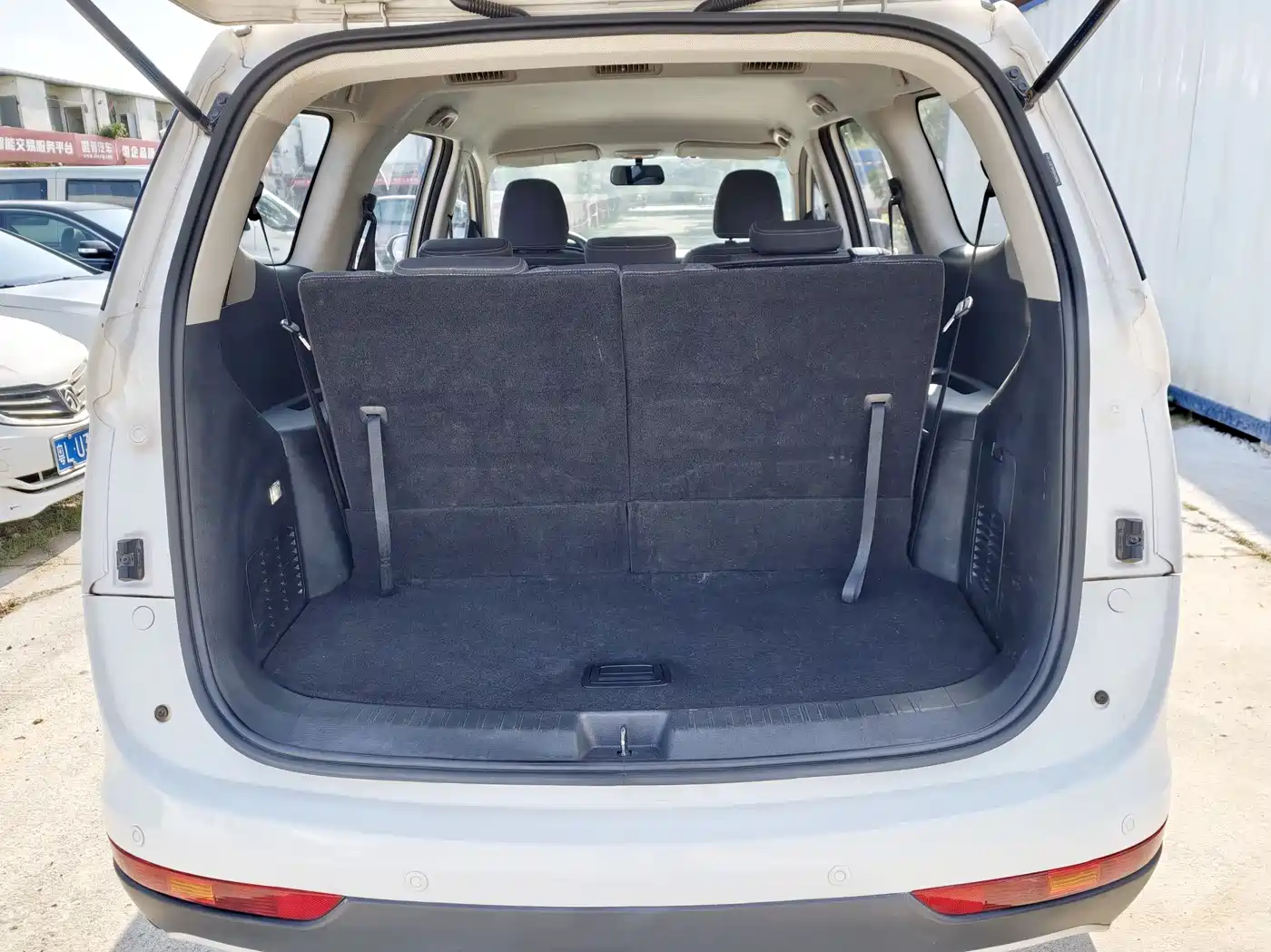 Baojun 730 2020 2019 1.5T CVT Fashion Edition 7-Seater China VI
