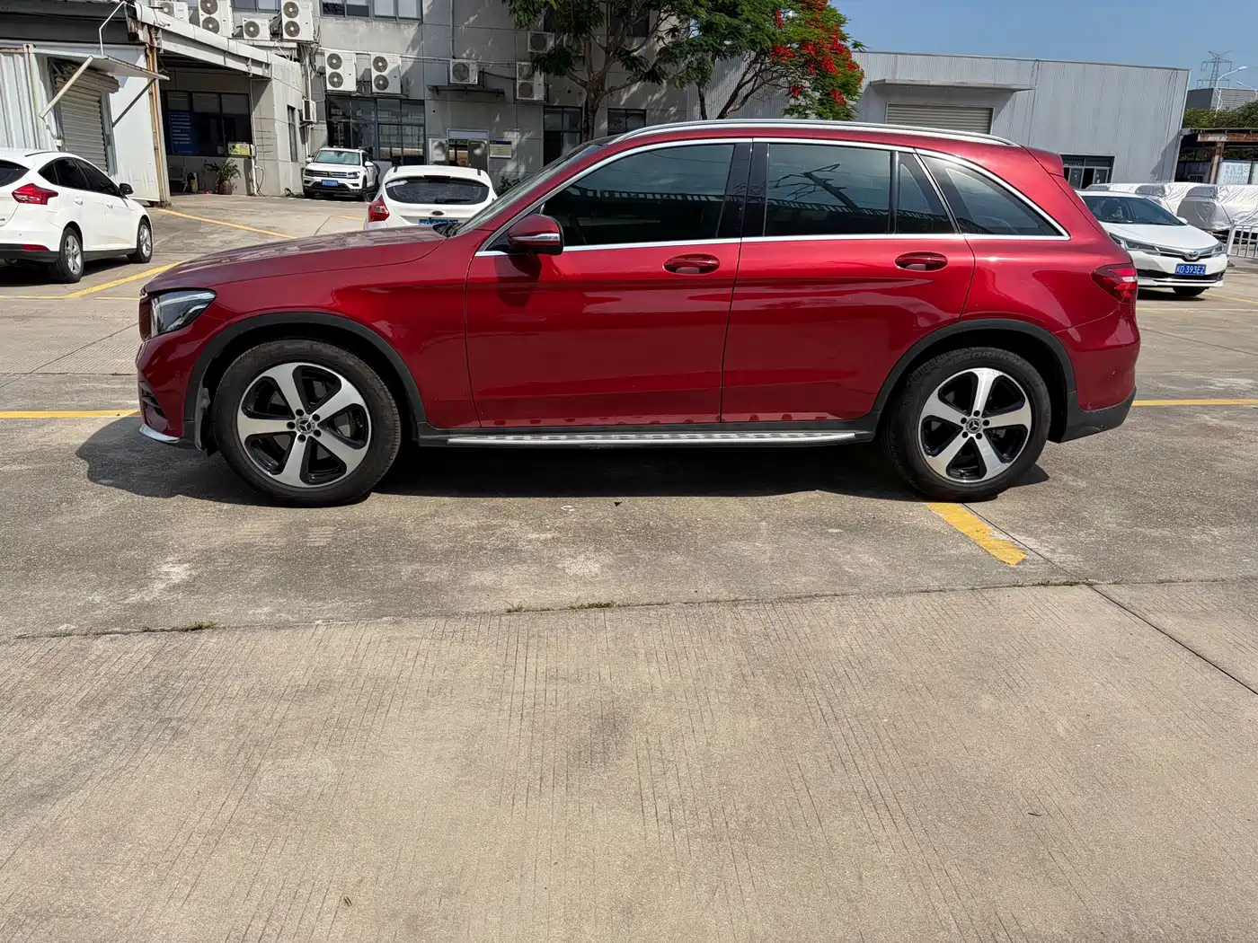 Mercedes-Benz GLC 2018 GLC 260 4MATIC Luxury фото 5