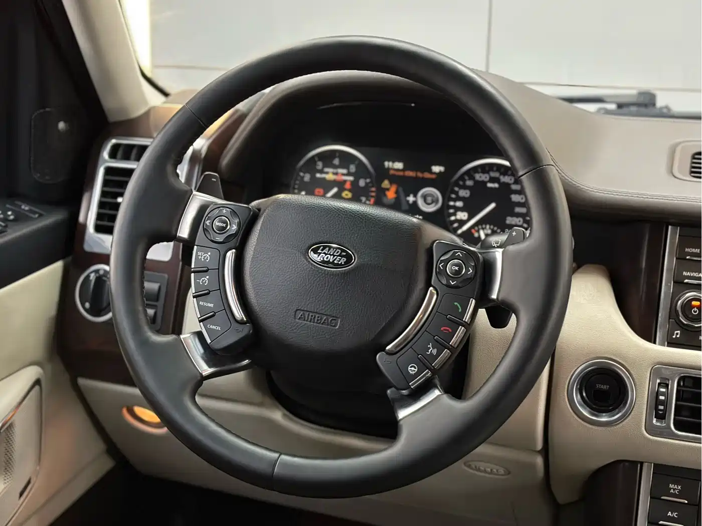 Land Rover Range Rover 2011 5.0 SC V8 фото 13