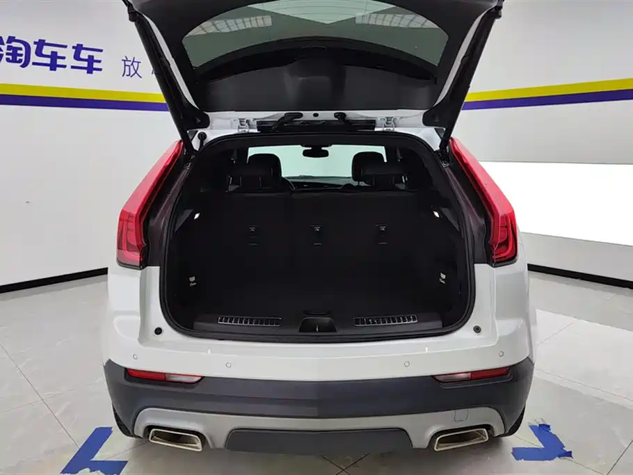 Cadillac XT4 2021 28T FWD Luxury Edition фото 4