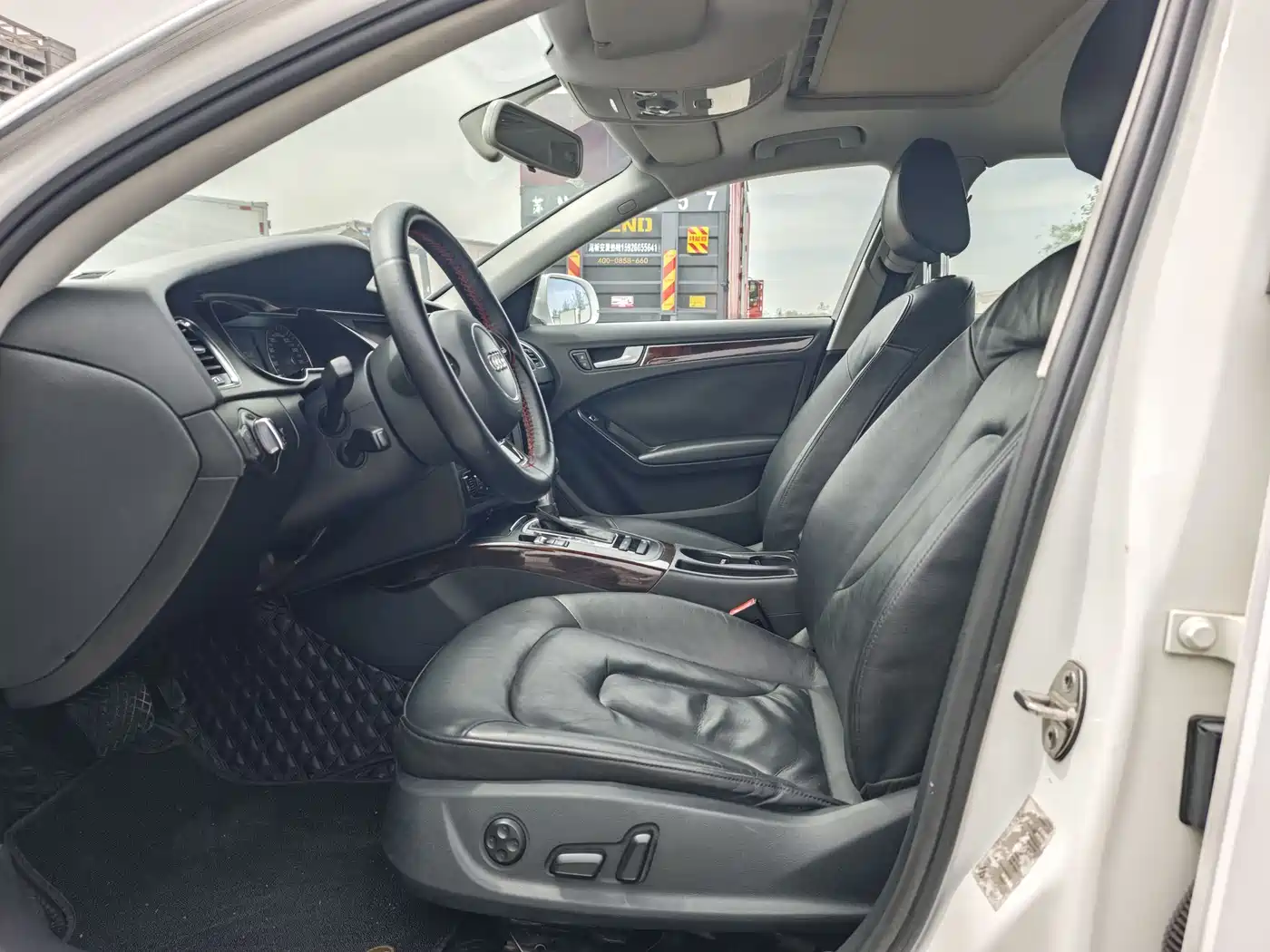 Audi A4L 2013 35 TFSI Automatic Comfort фото 4