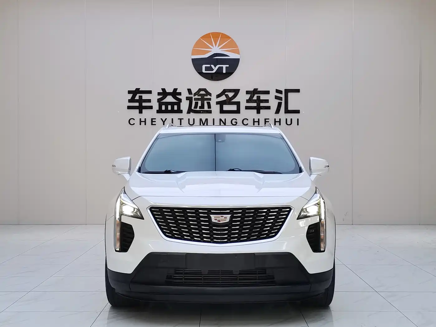 Cadillac XT4 2021 28T FWD Technology Edition фото 2