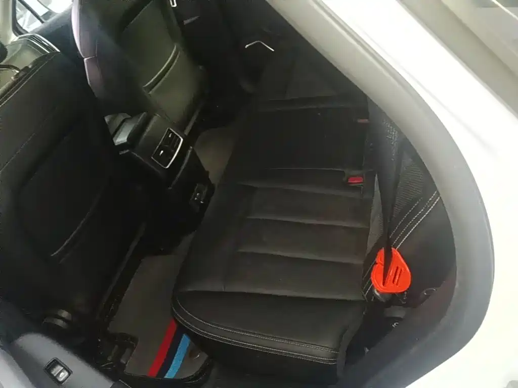 BYD Tang 2020 2019 2.0T Automatic Smart Connect Delight 7-seater China VI