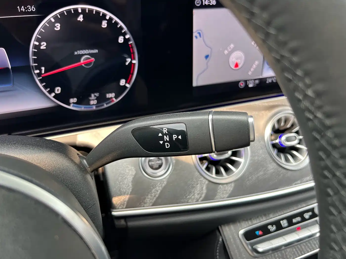 Mercedes-Benz CLS 2018 CLS 300 Luxury фото 34
