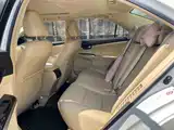 Фото 4 - Toyota Camry