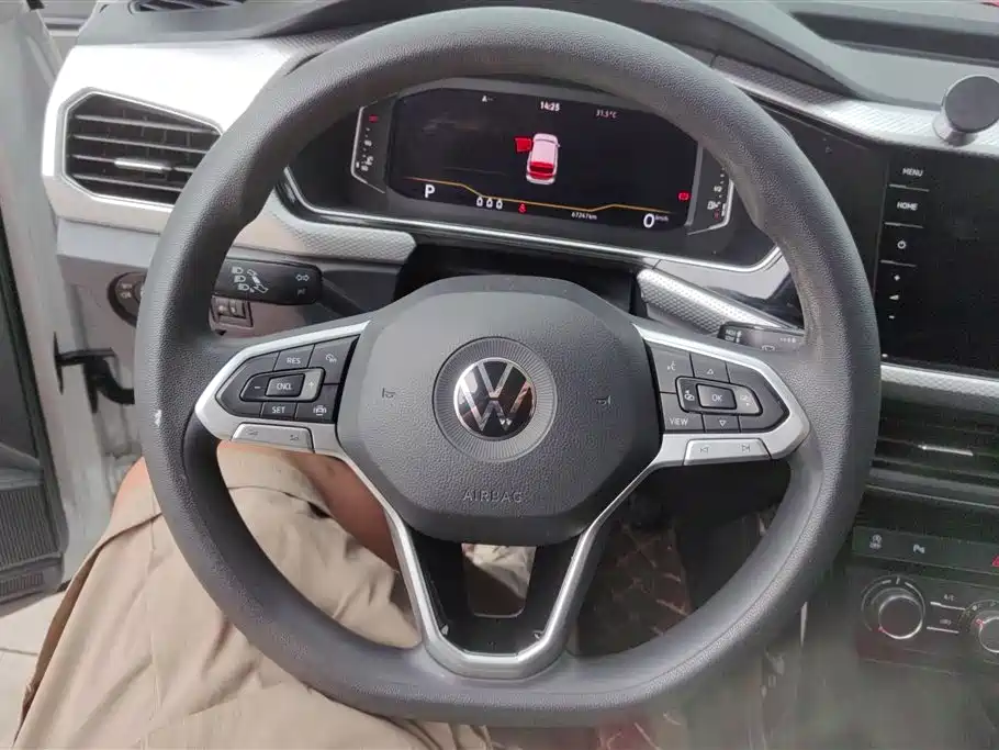 Volkswagen Tanying 2021 1.5L Automatic Smart Connect Edition фото 15