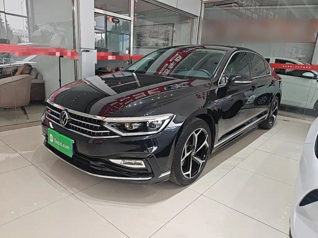 Volkswagen Magotan 2023 2 Million Units Anniversary Edition 330TSI DSG Leading Type