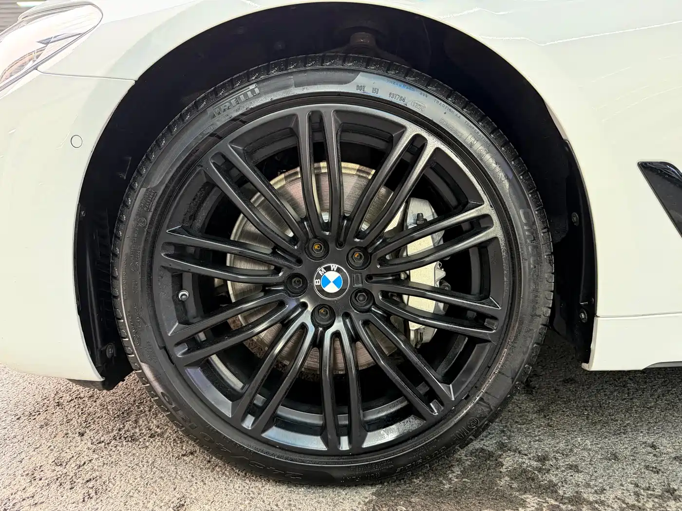BMW 5 Series 2018 530Li Premium M Sport Package фото 5