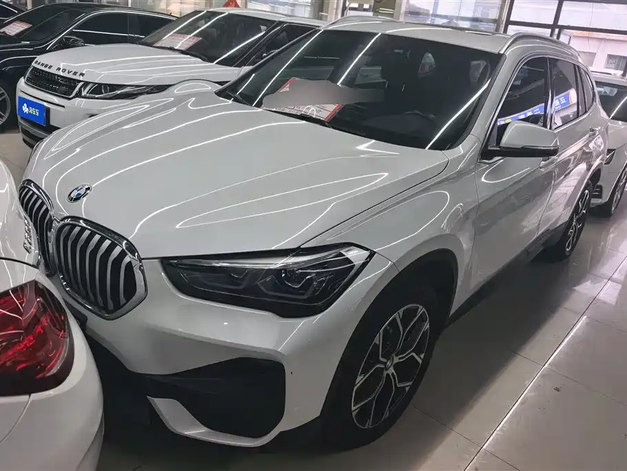 BMW X1 2022 sDrive25Li Leading фото 2