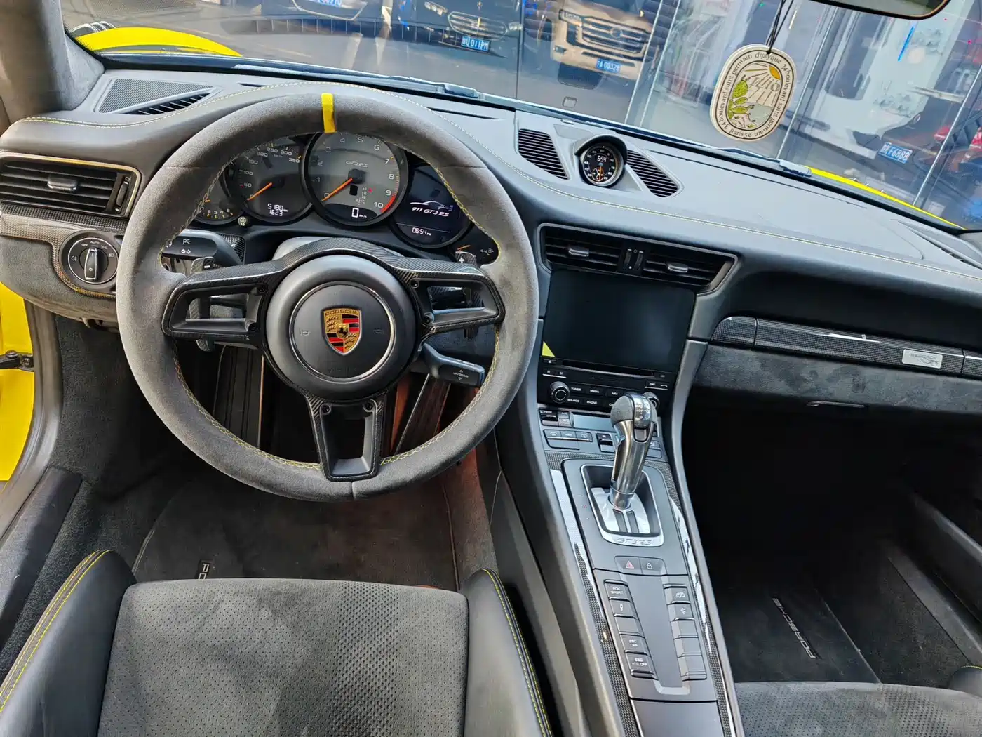 Porsche 911 2018 GT3 RS 4.0L фото 14