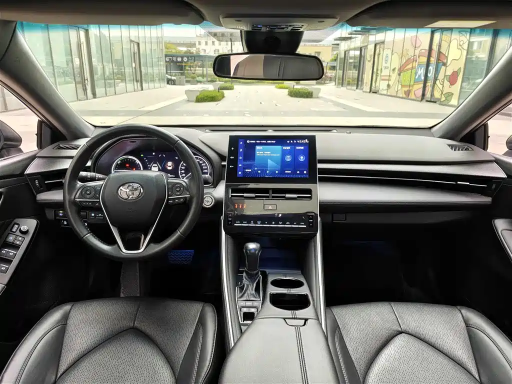 Toyota Avalon 2022 Hybrid 2.5L Luxury Edition фото 35