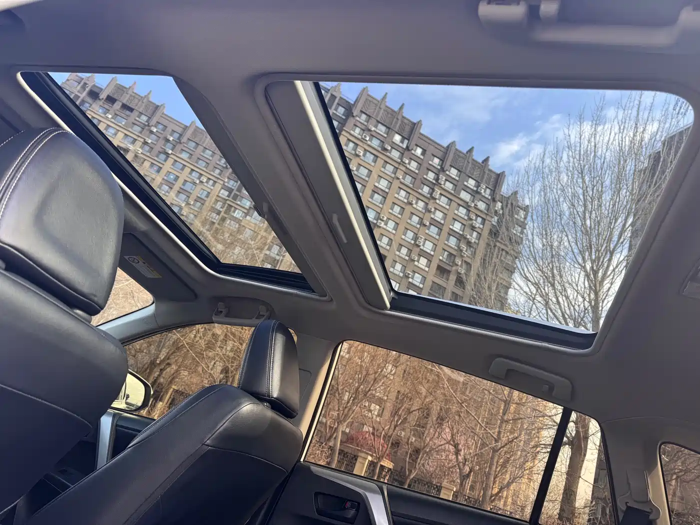 Toyota RAV4 Rongfang 2018 2.5L Automatic 4WD Elite i Edition фото 11