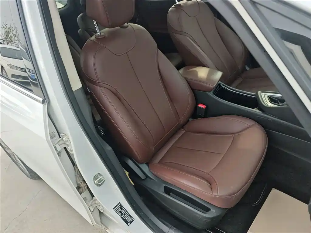 Buick GL6 2019 18T 6-seat Connected Luxury China VI фото 20