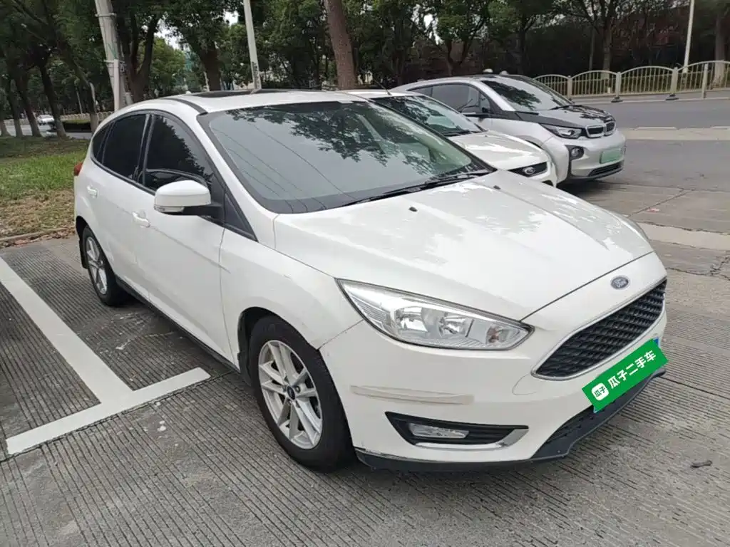 Фото 4 - Ford Focus