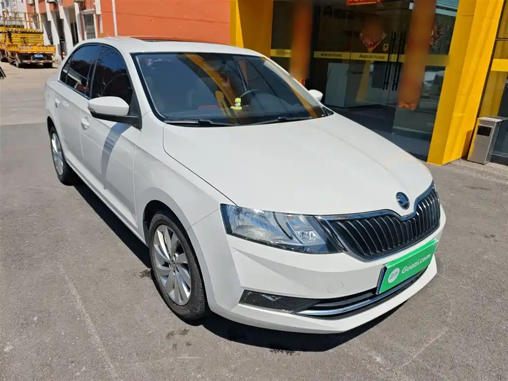 Škoda Rapid 2019 1.5L Automatic Comfort China V фото 4