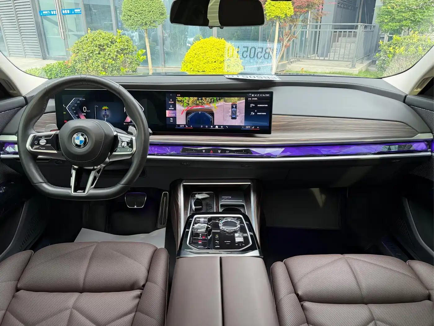 BMW 7 Series 2023 Model 740Li Leading M Sport Package фото 10