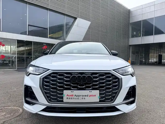audi q3-sportback