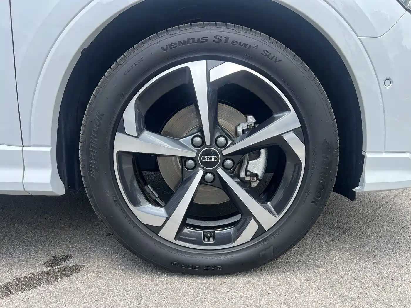 Audi Q3 2024 35 TFSI Fashion Sport фото 15