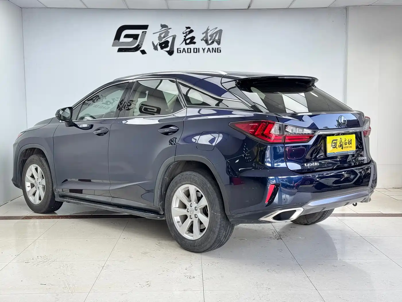 Фото 27 - Lexus RX