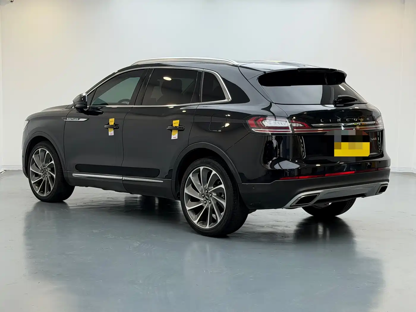 LINCOLN NAVIGATOR