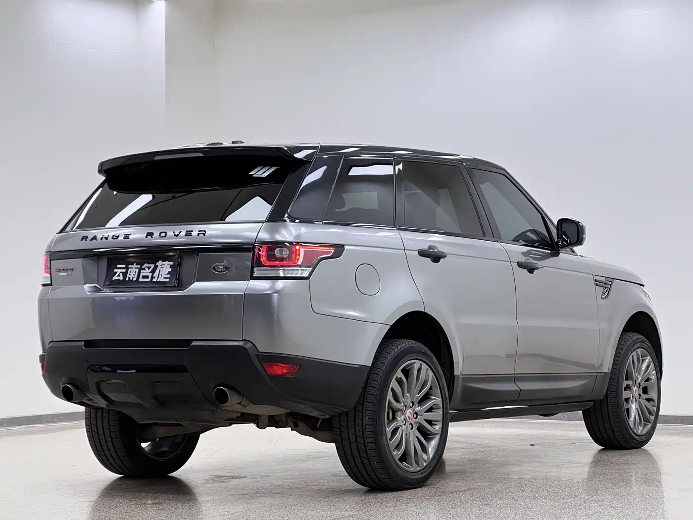 Land Rover Range Rover Sport 2014 3.0 SC V6 HSE фото 6
