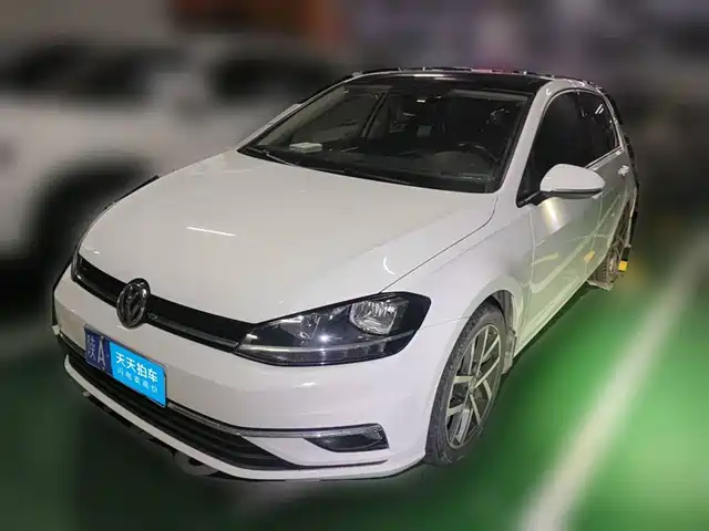 Volkswagen Golf 2019 280TSI DSG Luxury China VI — фото 1
