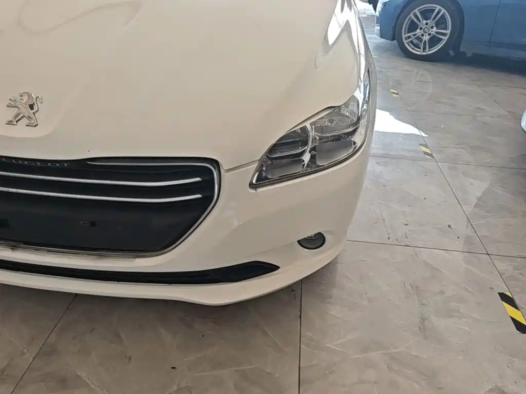 Peugeot 301 2014 2014 1.6L Automatic Luxury Edition