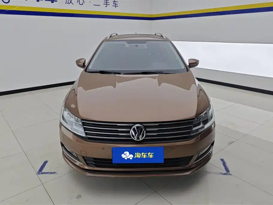 Volkswagen Lavida Tour 2017 180TSI DSG Comfort Edition фото 2