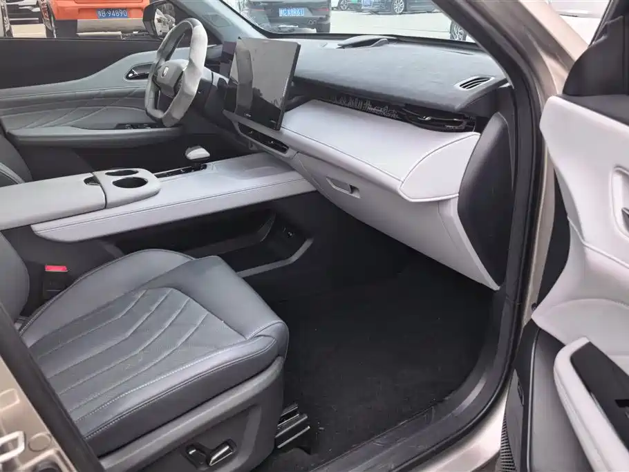 CHANGAN UNI Z NEW ENERGY