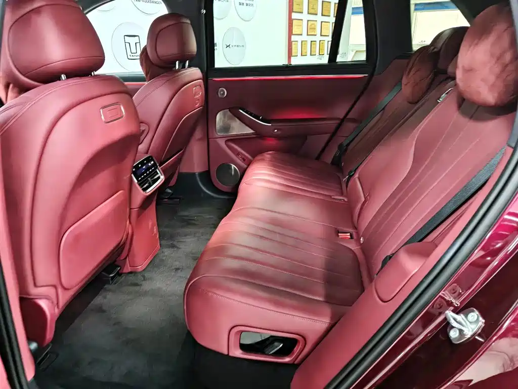 AITO Wenjie AITO M7 2026 Extended Range Ultra AWD 5-Seater фото 14