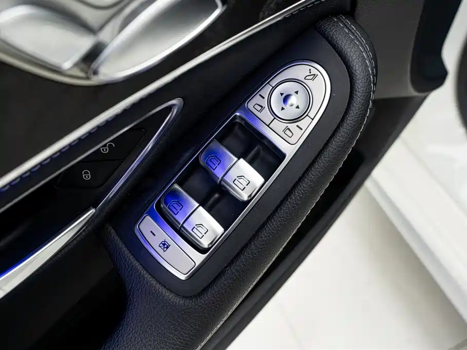 Mercedes-Benz C-Class 2019 C 180 L Fashion Sport Edition фото 26