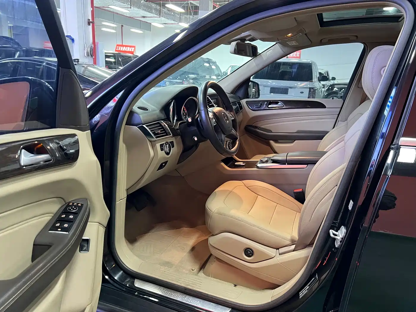 Mercedes-Benz M-Class 2014 ML 350 CDI 4MATIC фото 14