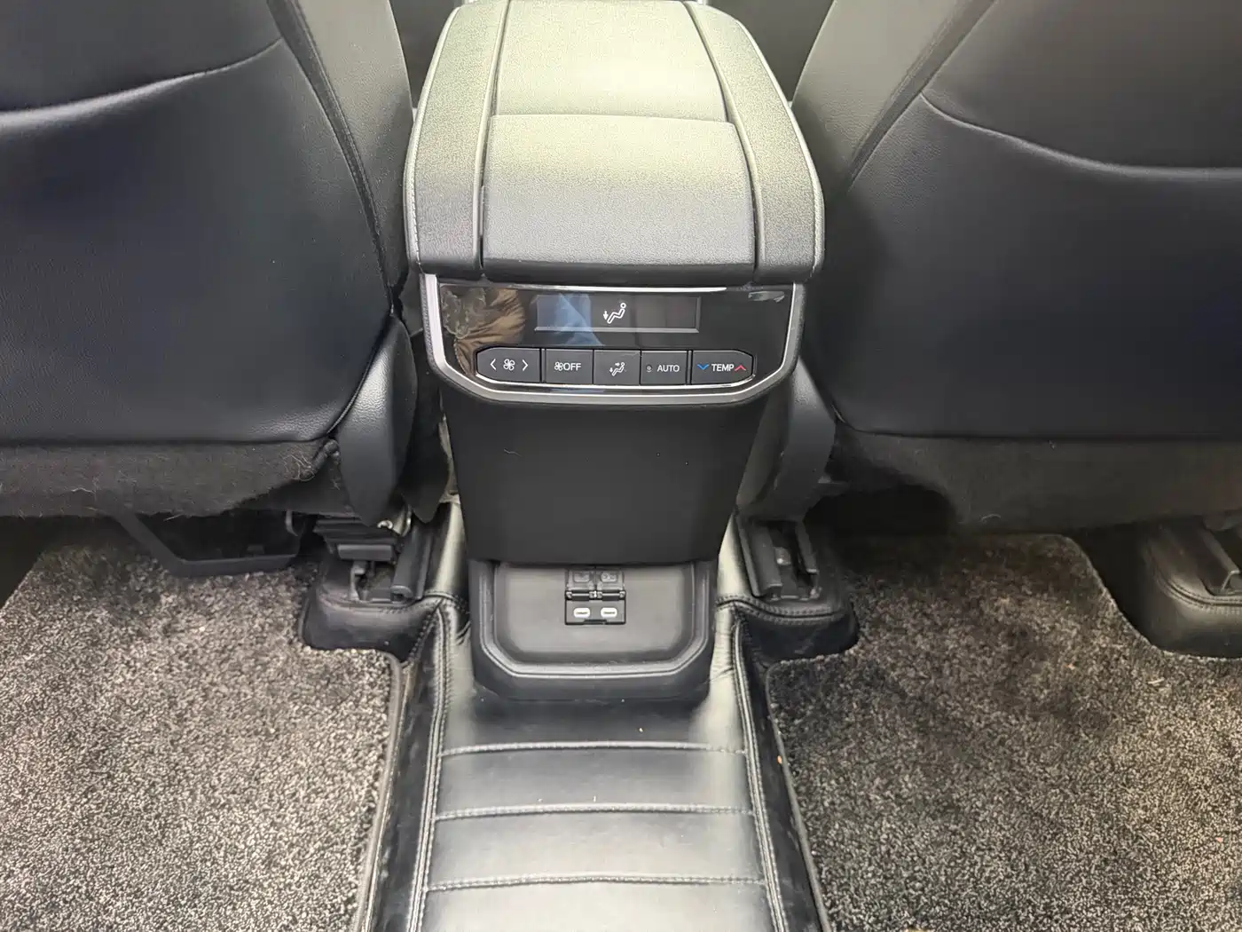 Toyota Highlander 2022 380T 4WD Luxury 7-Seater фото 9