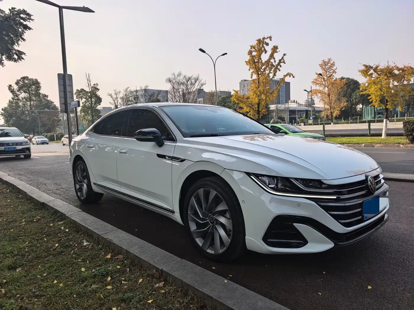 Volkswagen FAW-Volkswagen CC 2024 380TSI Eye-catching Edition фото 3