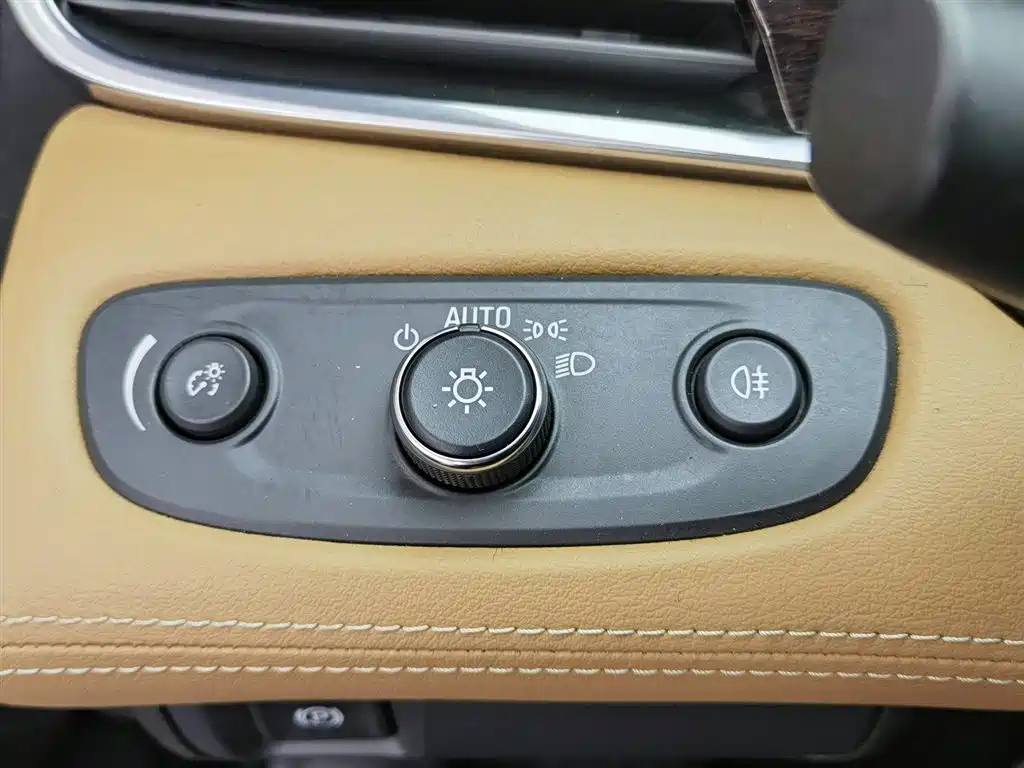 Buick LaCrosse 2018 Model 28T Elite Edition фото 21