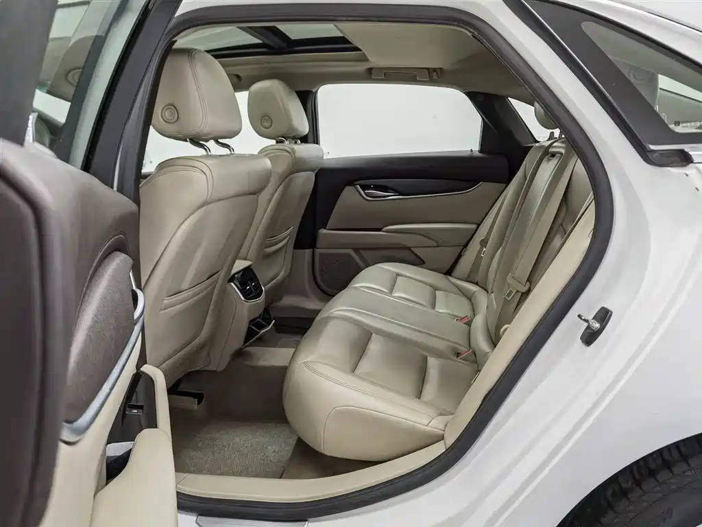 Cadillac XTS 2017 28T Technology фото 15