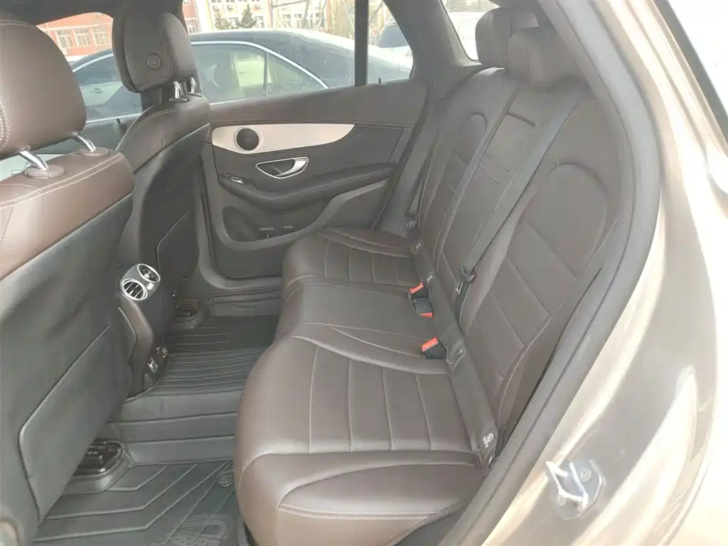 Mercedes-Benz GLC 2019 Model GLC 200 L 4MATIC фото 13