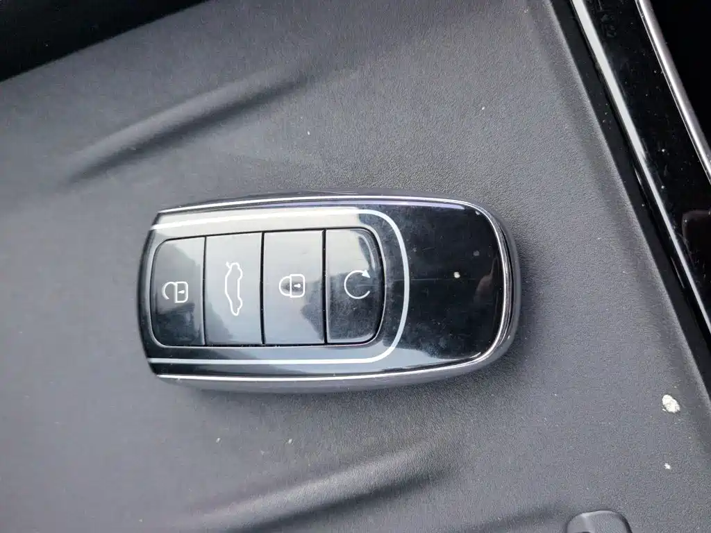 Chery Tiggo 8L 2024 2024 2.0T 2WD Premium 5-seater