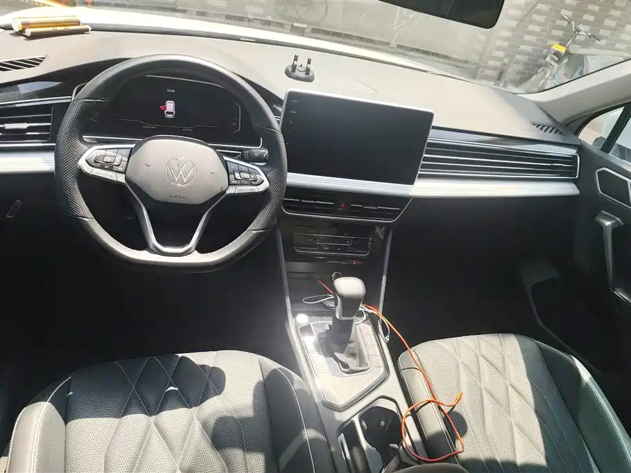 Volkswagen Tiguan L 2024 300TSI Auto 2WD Smart Edition фото 12