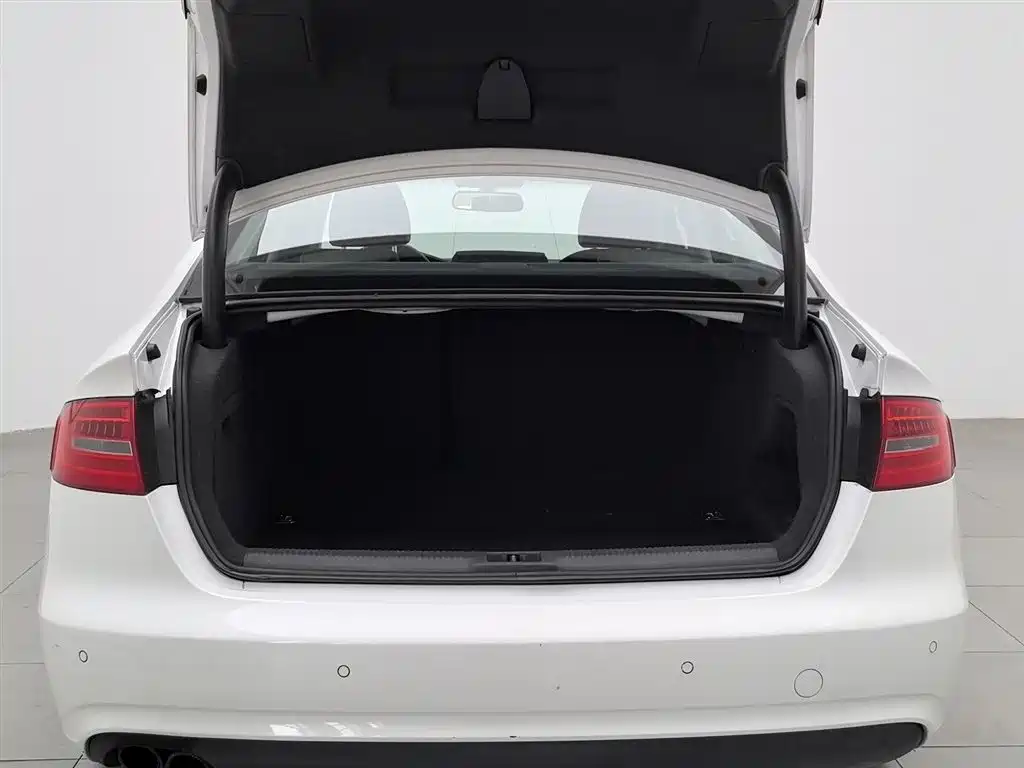 Audi A4L 2013 35 TFSI Automatic Comfort фото 16