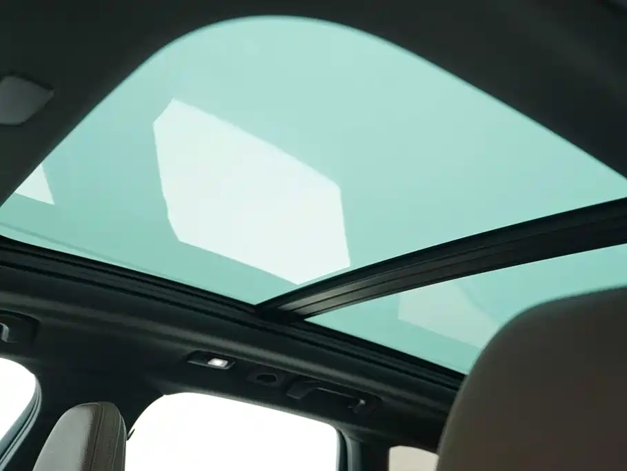 VOLVO XC60 PLUG-IN HYBRID
