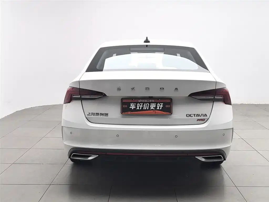 Škoda Octavia 2021 PRO TSI280 DSG Luxury Edition фото 4