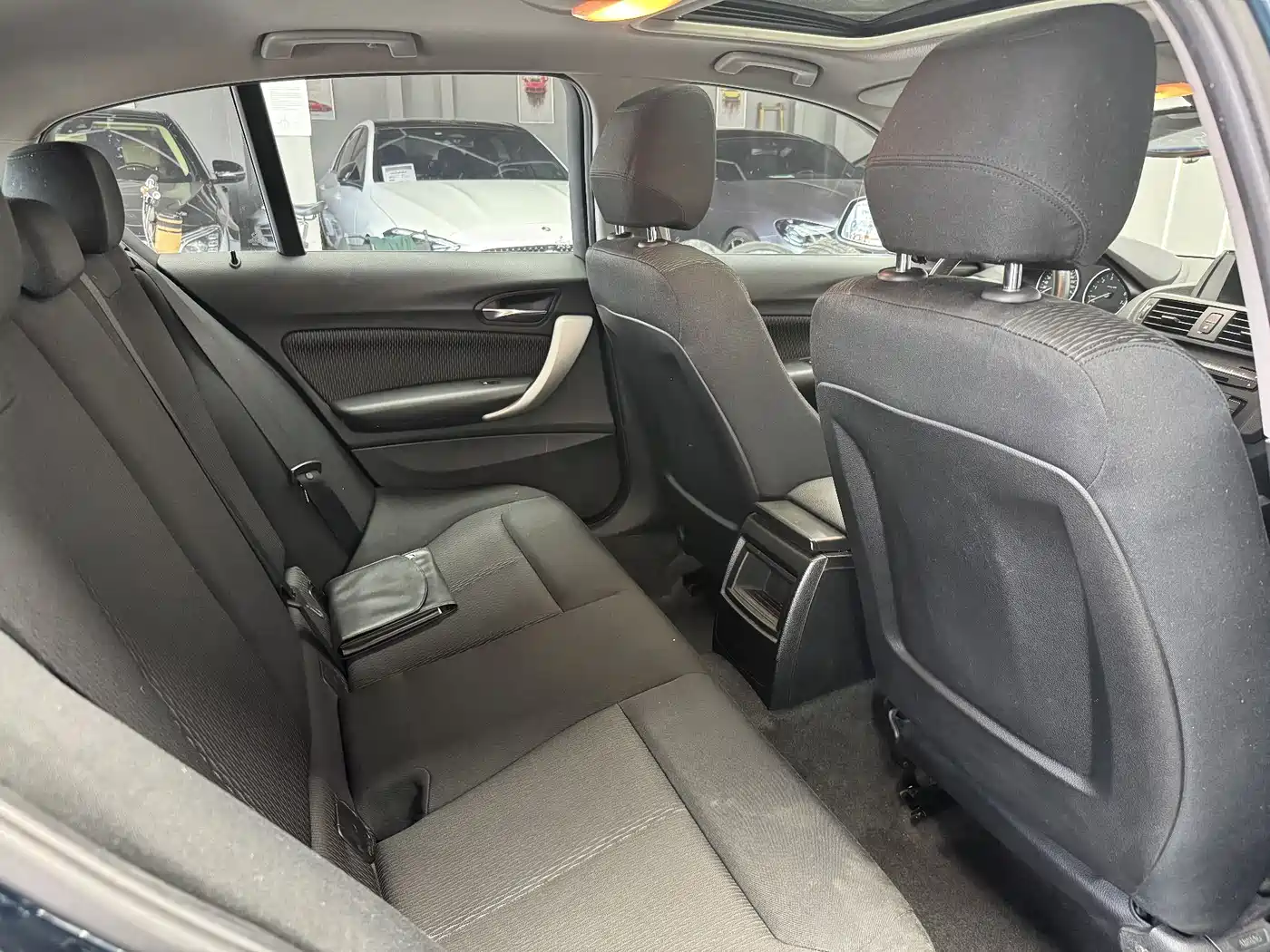 BMW 1 Series (Import) 2012 116i Leading фото 16