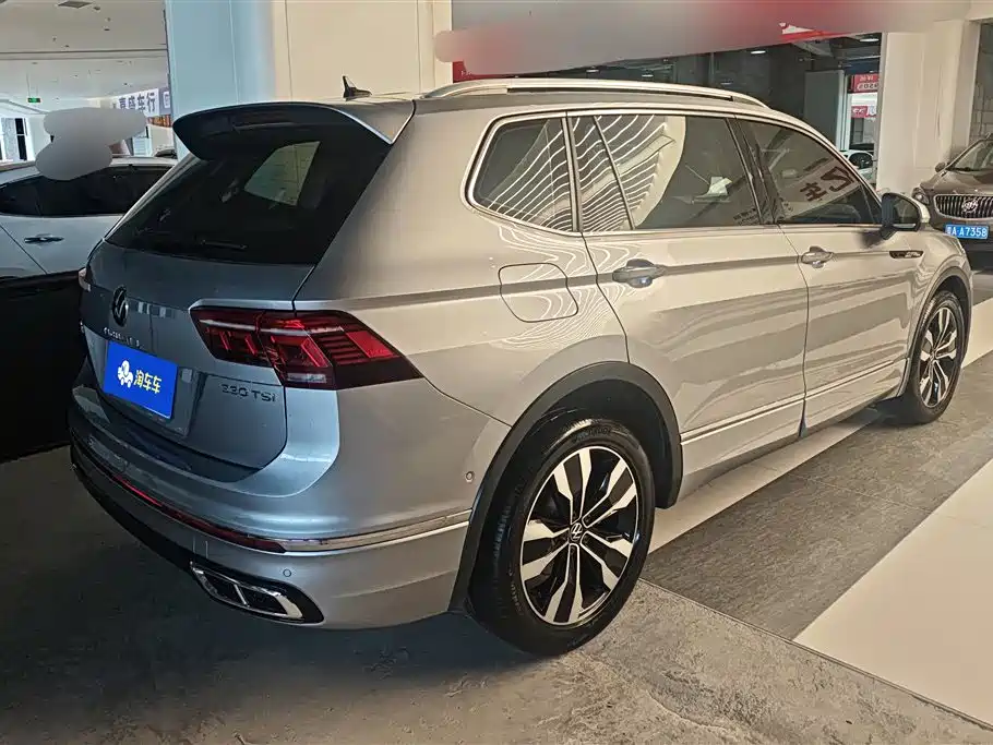 Volkswagen Tiguan L 2022 330TSI Automatic 2WD R-Line Flagship Edition фото 3
