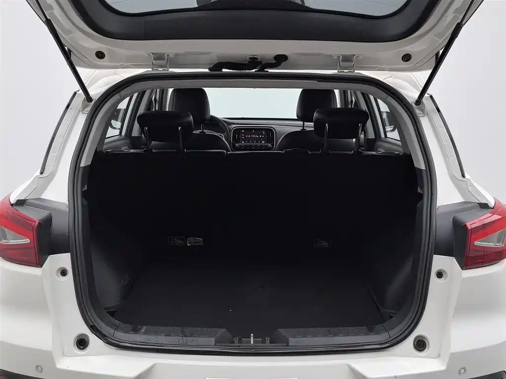 GAC Trumpchi Trumpchi GS3 2017 200T Automatic Elite фото 16
